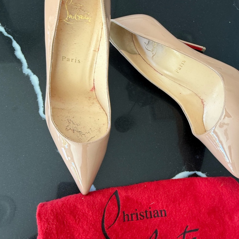 Christian Louboutin Blush Patent Kate 37.5 - Picture 3 of 10